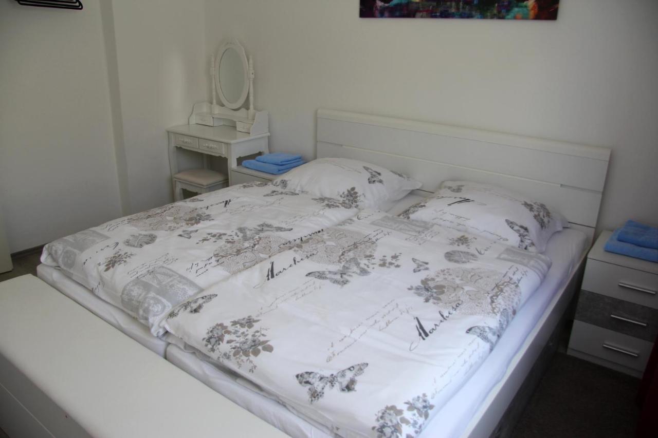 Geraeumige 4 Zimmer Wohnung An Den Kaiserthermen Trier Eksteriør bilde